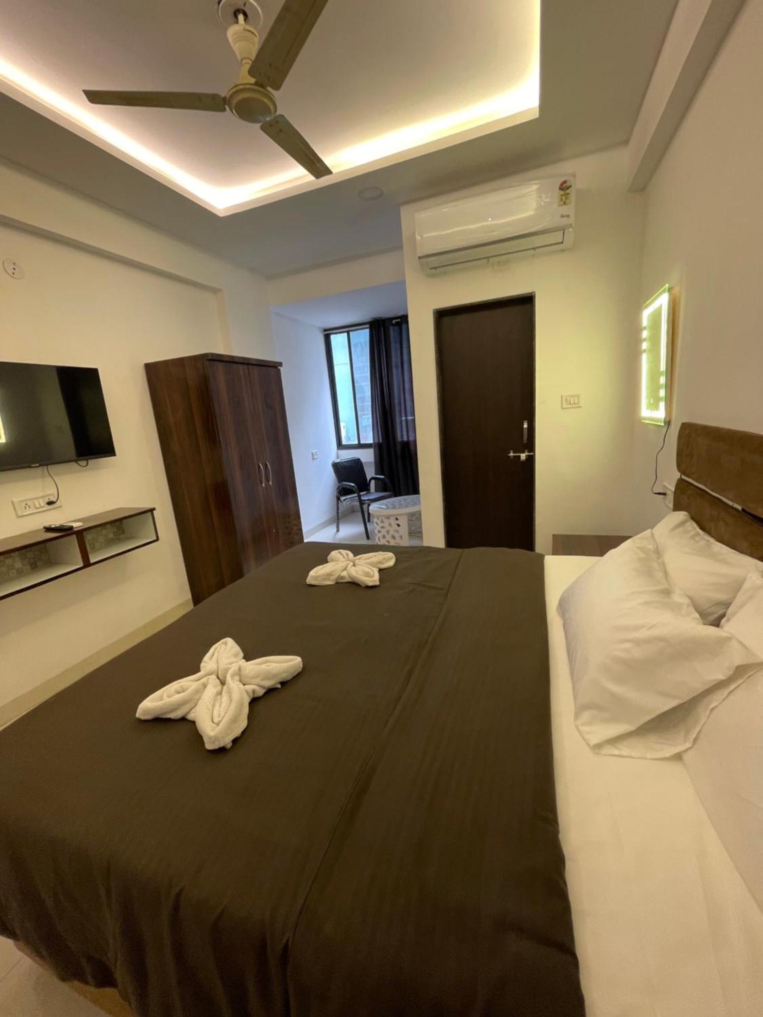 Hotel Kiwi Inn Vijaynagar Scheme 78 Indore Dış mekan fotoğraf